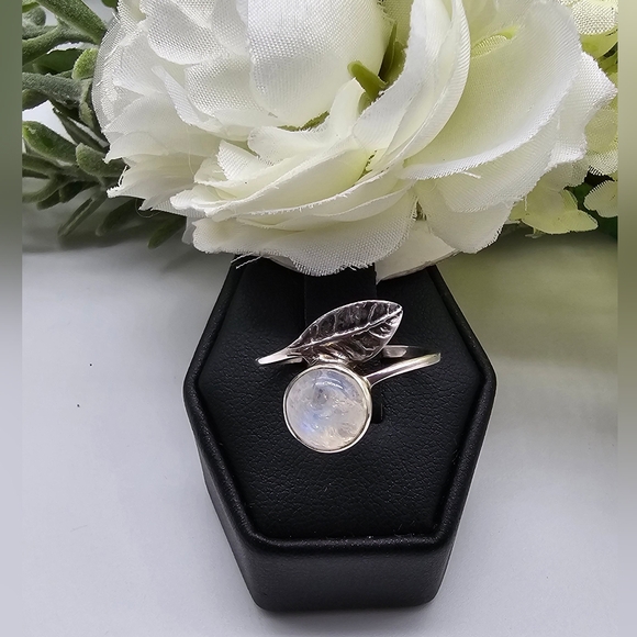 ♥️ CALM LEAF RING - Picture 7 of 7